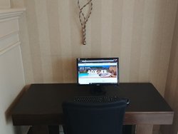  - Holiday Inn Parkway Conference Center St Catharines