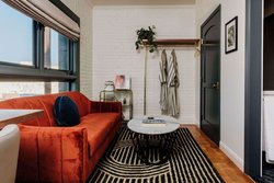  - Gold Diggers Hotel Hollywood