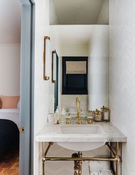  - Gold Diggers Hotel Hollywood