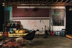  - Gold Diggers Hotel Hollywood