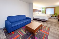  - Holiday Inn Express & Suites Clovis