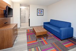  - Holiday Inn Express & Suites Clovis