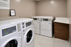  - Holiday Inn Express & Suites McKinleyville - US 101, Exit 72