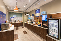  - Holiday Inn Express & Suites Moreno Valley - I-215, Exit 28