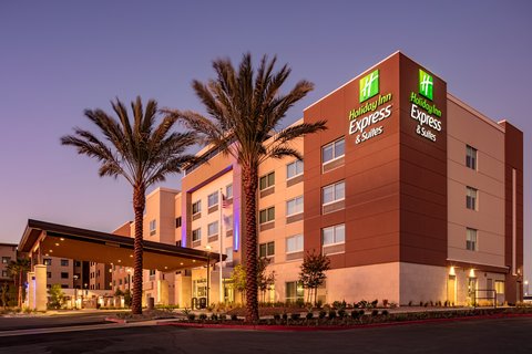 Holiday Inn Express/Suites Moreno Valley