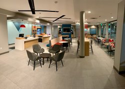  - Avid Hotel Airport Oklahoma City - I-40, Exit 144