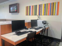  - Holiday Inn Express & Suites Hearne