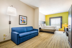  - Holiday Inn Express & Suites Hearne
