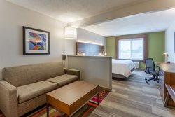 - Holiday Inn Express & Suites Burlington