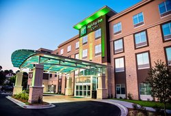  - Holiday Inn & Suites Savannah Airport Pooler - I-95, Exit 104
