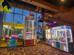  - Holiday Inn Downtown Niagara Falls