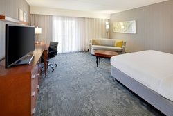  - Courtyard by Marriott Hotel Beachwood - I-271, Exit 29