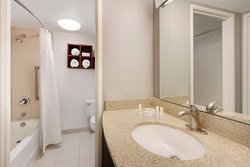  - Courtyard by Marriott Hotel Beachwood - I-271, Exit 29