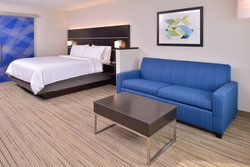  - Holiday Inn Express & Suites West Olathe