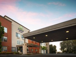  - Holiday Inn Express & Suites Belmont
