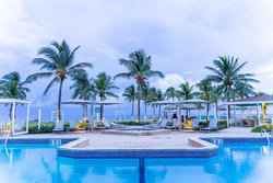  - Holiday Inn Resort Grand Cayman