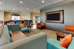  - Holiday Inn Express Northeast Cheektowaga - I-90, Exit 52