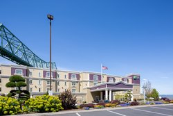  - Holiday Inn Express & Suites Astoria