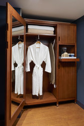  - Four Points by Sheraton Hotel & Conference Centre