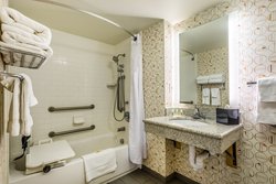  - Holiday Inn Downtown Indianapolis - I-70, Exit 79A