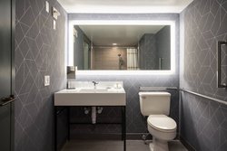  - Marriott Hotel Old City Philadelphia - I-95, Exit 20