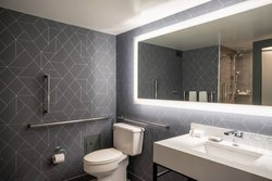  - Marriott Hotel Old City Philadelphia - I-95, Exit 20