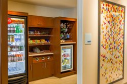  - Holiday Inn Express & Suites Roseville - I-94, Exit 230