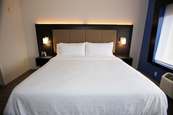  - Holiday Inn Express & Suites Ashland - I-5, Exit 14