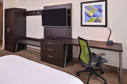  - Holiday Inn Express & Suites Mall of America Bloomington