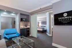  - Sandman Signature Hotel Mississauga