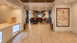  - Holiday Inn Express & Suites Porterville