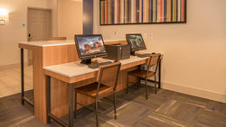  - Holiday Inn Express & Suites Porterville
