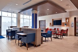  - Holiday Inn Express & Suites Marshalltown