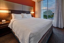 - Residence Inn by Marriott Downtown Kansas City - I-670, Exit 2R & 2S