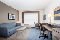  - Holiday Inn Express & Suites Great Bend