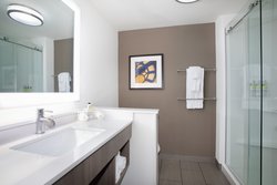  - Holiday Inn Express & Suites Great Bend