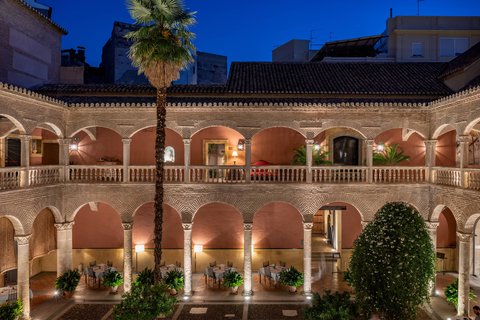 HOTEL PALACIO DE SANTA PAULA - Photo 3