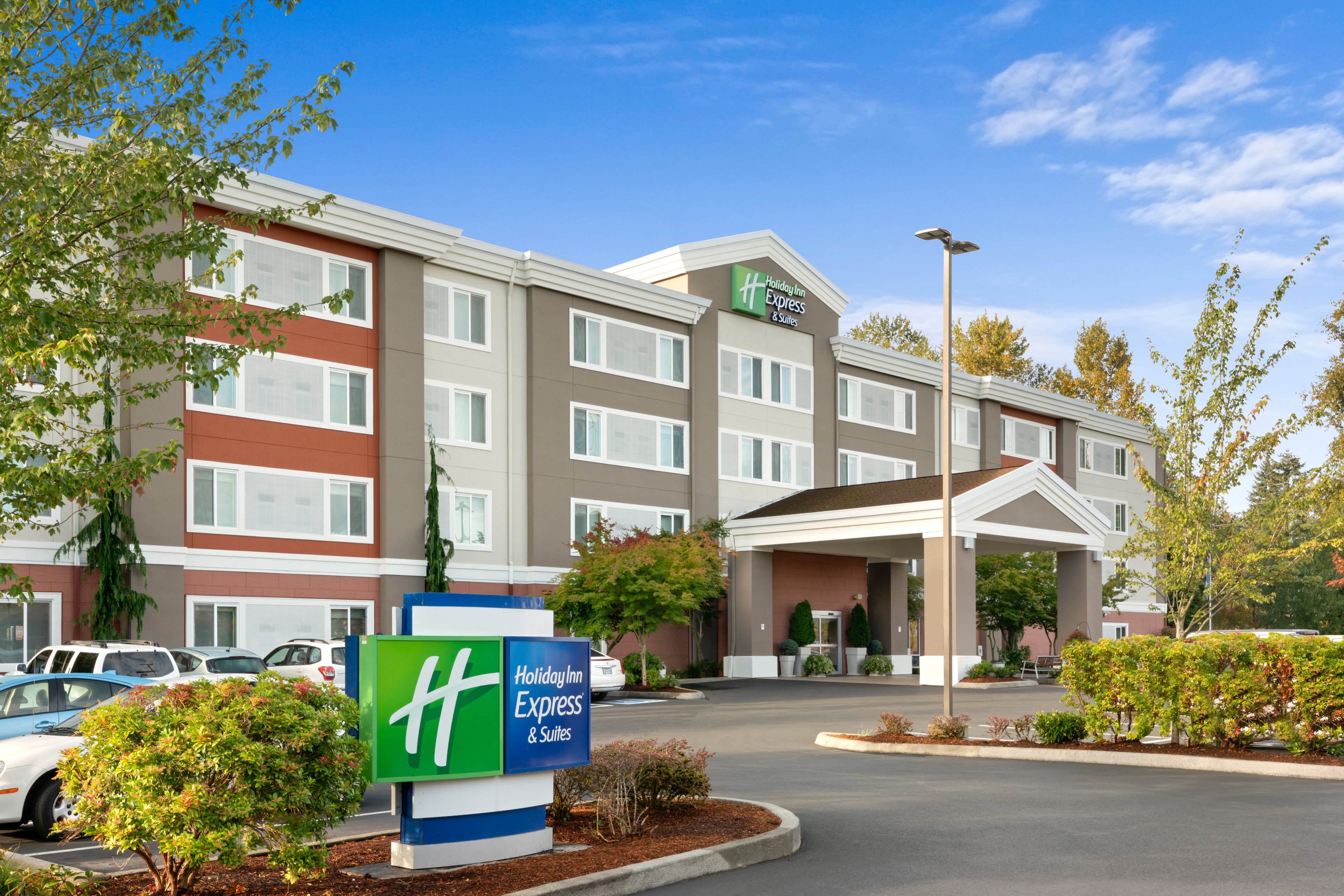 Welcome to the Holiday Inn Express Marysville