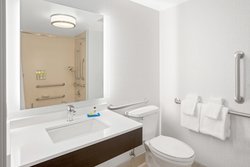  - Holiday Inn Express & Suites Marysville - I-5, Exit 200