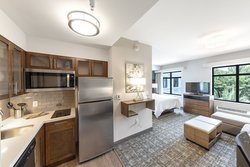  - Staybridge Suites Naples