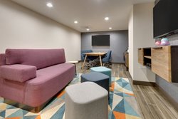  - Crowne Plaza Hotel Downtown Dallas - I-35, Exit 428C