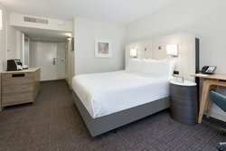  - Crowne Plaza Hotel Downtown Dallas - I-35, Exit 428C