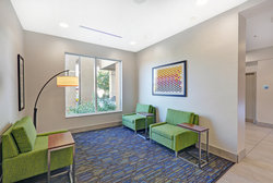 - Holiday Inn Express & Suites Woodstock