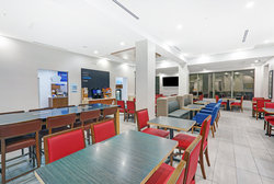  - Holiday Inn Express & Suites Woodstock