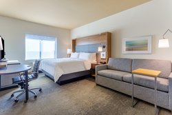  - Holiday Inn & Suites Cedar Falls