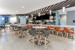  - Holiday Inn & Suites Cedar Falls