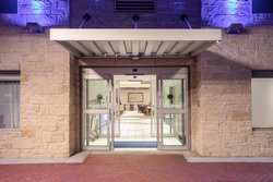  - Holiday Inn Express & Suites Manhattan