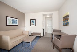  - Holiday Inn Express & Suites Manhattan