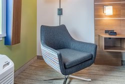  - Holiday Inn Express & Suites North Elkhart - I-80 & I-90, Exit 92