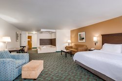  - Holiday Inn Express & Suites Canton - I-275, Exit 22